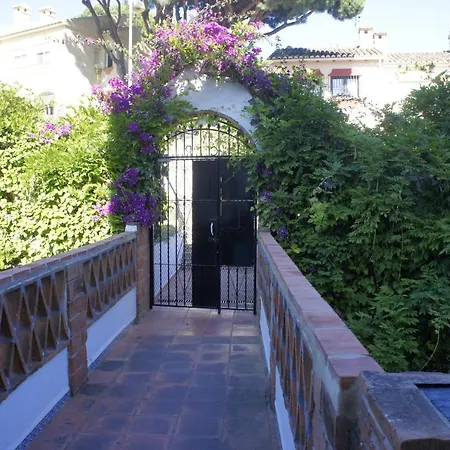Appartamento With 2 Bedrooms In With Shared Pool