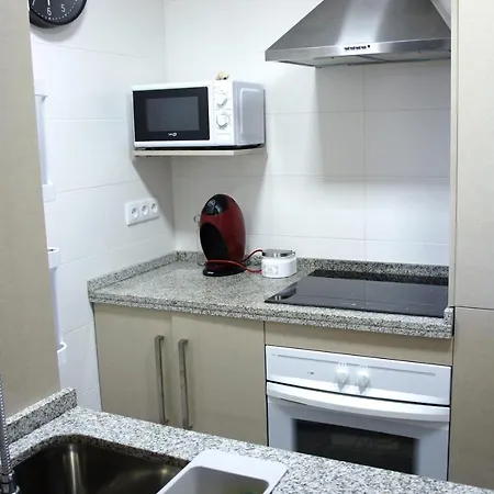 With 2 Bedrooms In With Shared Pool Appartamento Mijas